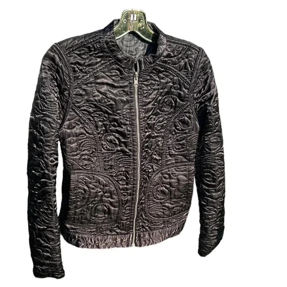 Vtg Y2K 90 s bomber Jacket ,quilted,textured,women M. , grunge,goth,biker,